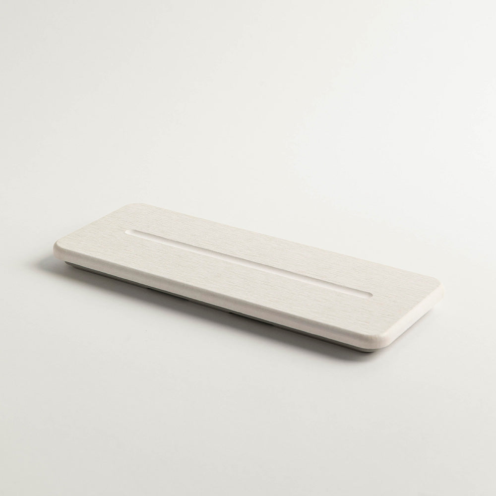 detailed shot of sink caddy in off white color