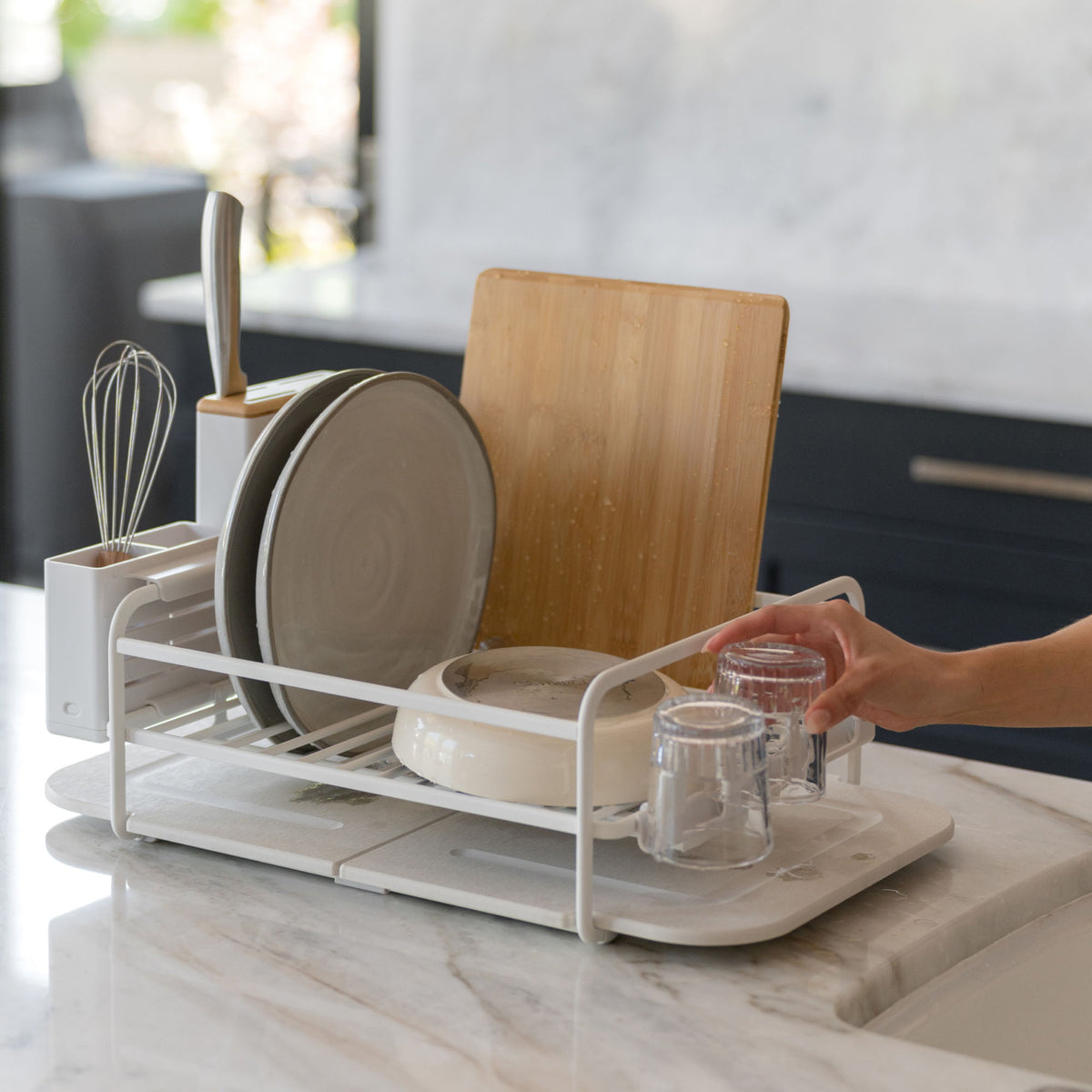 Glacier Dish Rack with full load of dishes neatly organized. 