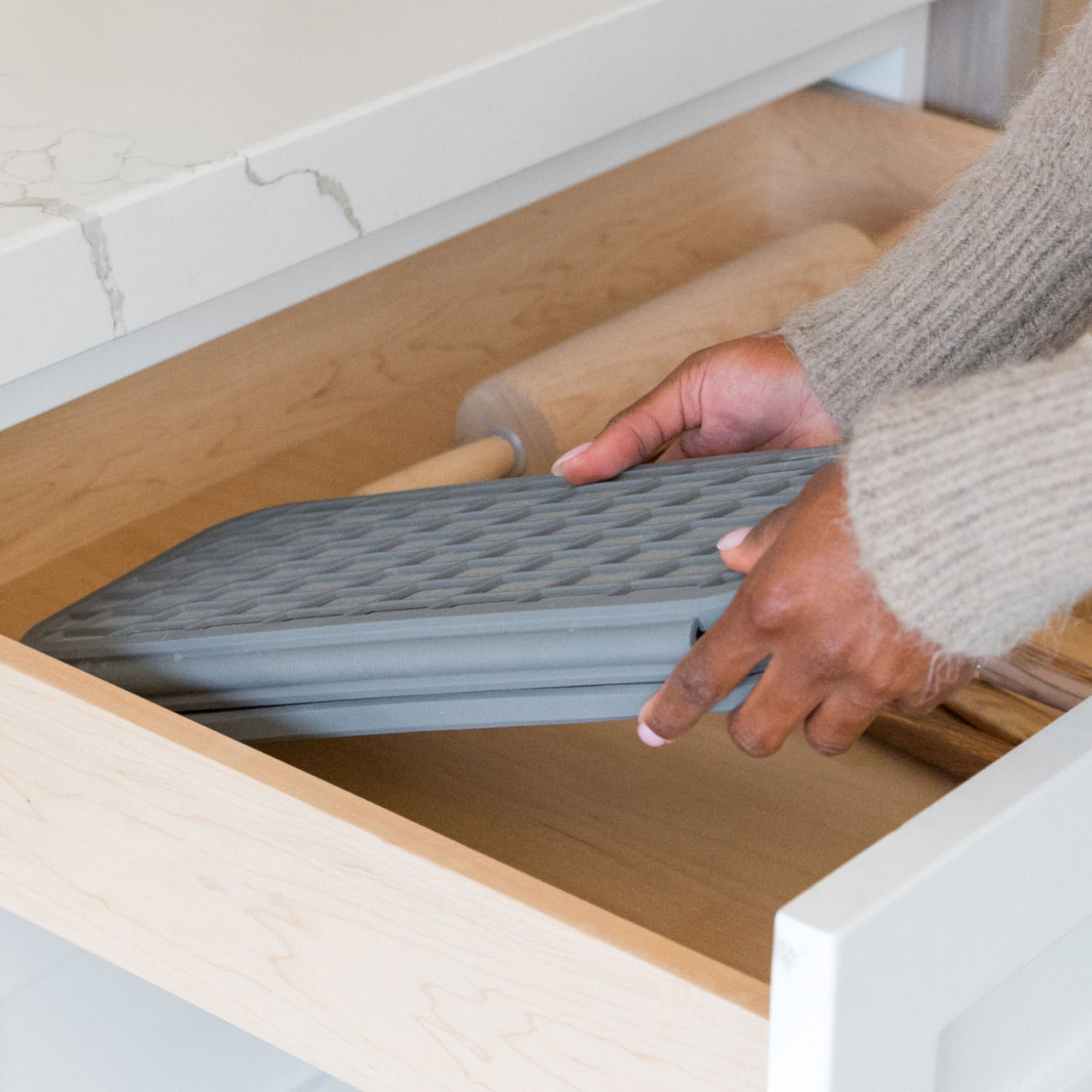 dish pad slate color, folded being put in kitchen drawer - Dorai Home