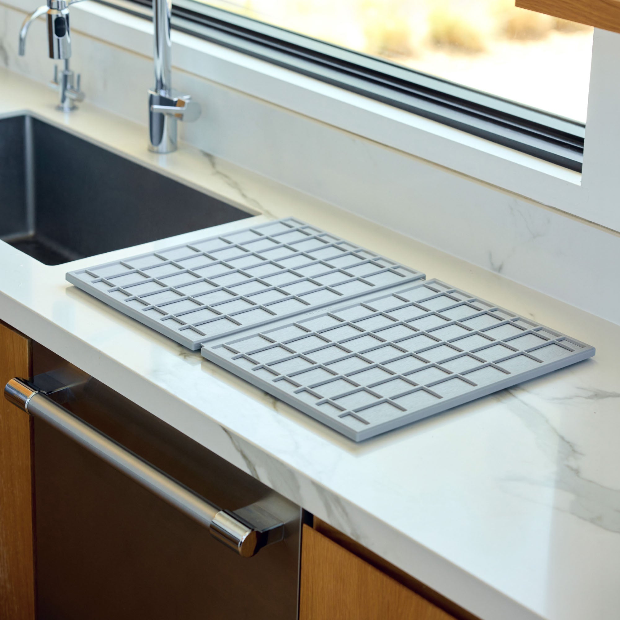 Ridge Large Dish Pad in beautiful kitchen.