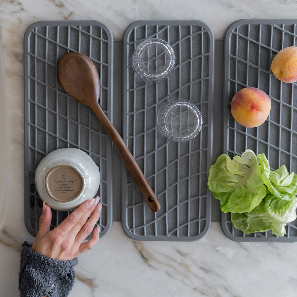 dish pad, slate color, with dishes drying on it - Dorai Home